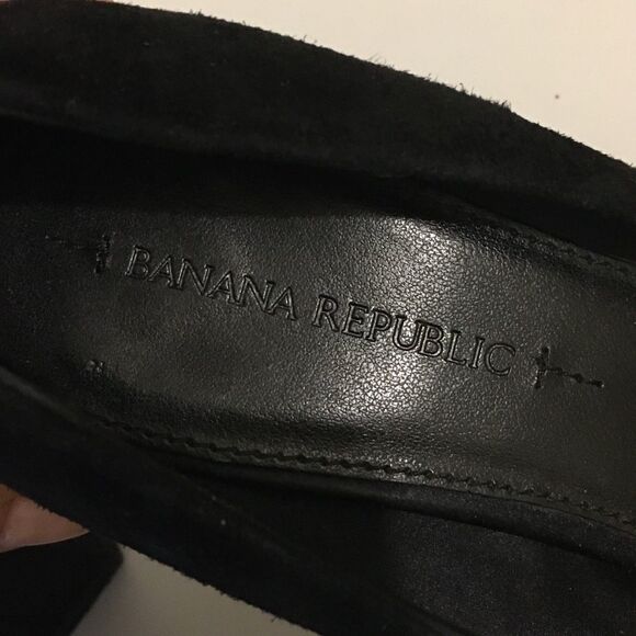BANANA REPUBLIC Suede Pumps Heels Round Toe Black 9.5 - Picture 8 of 8